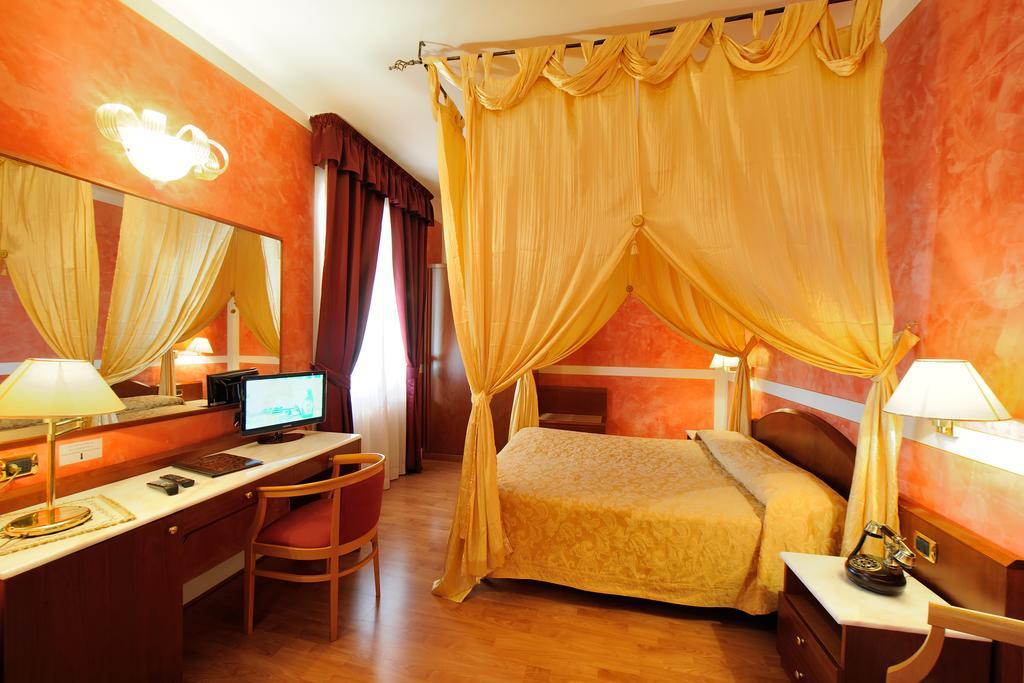 Hotel Benessere Villa Fiorita Colfiorito Εξωτερικό φωτογραφία