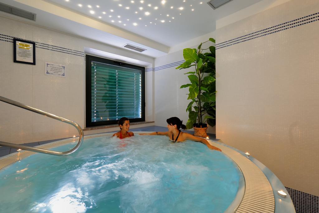 Hotel Benessere Villa Fiorita Colfiorito Εξωτερικό φωτογραφία